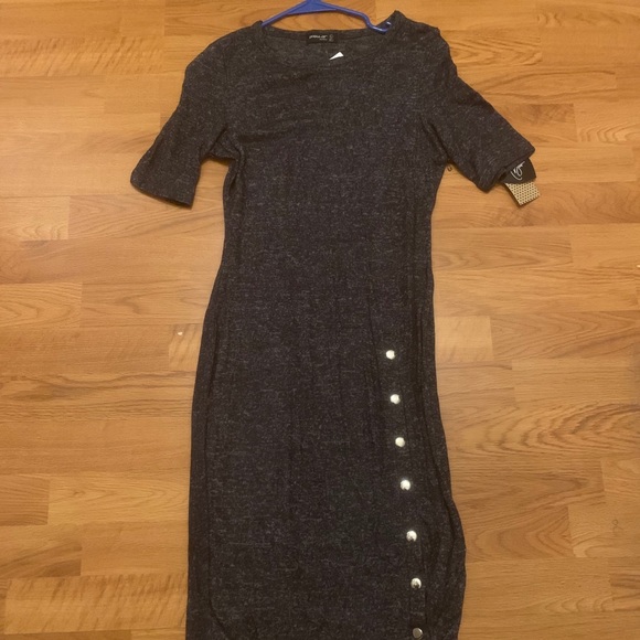 Dress - Picture 2 of 3